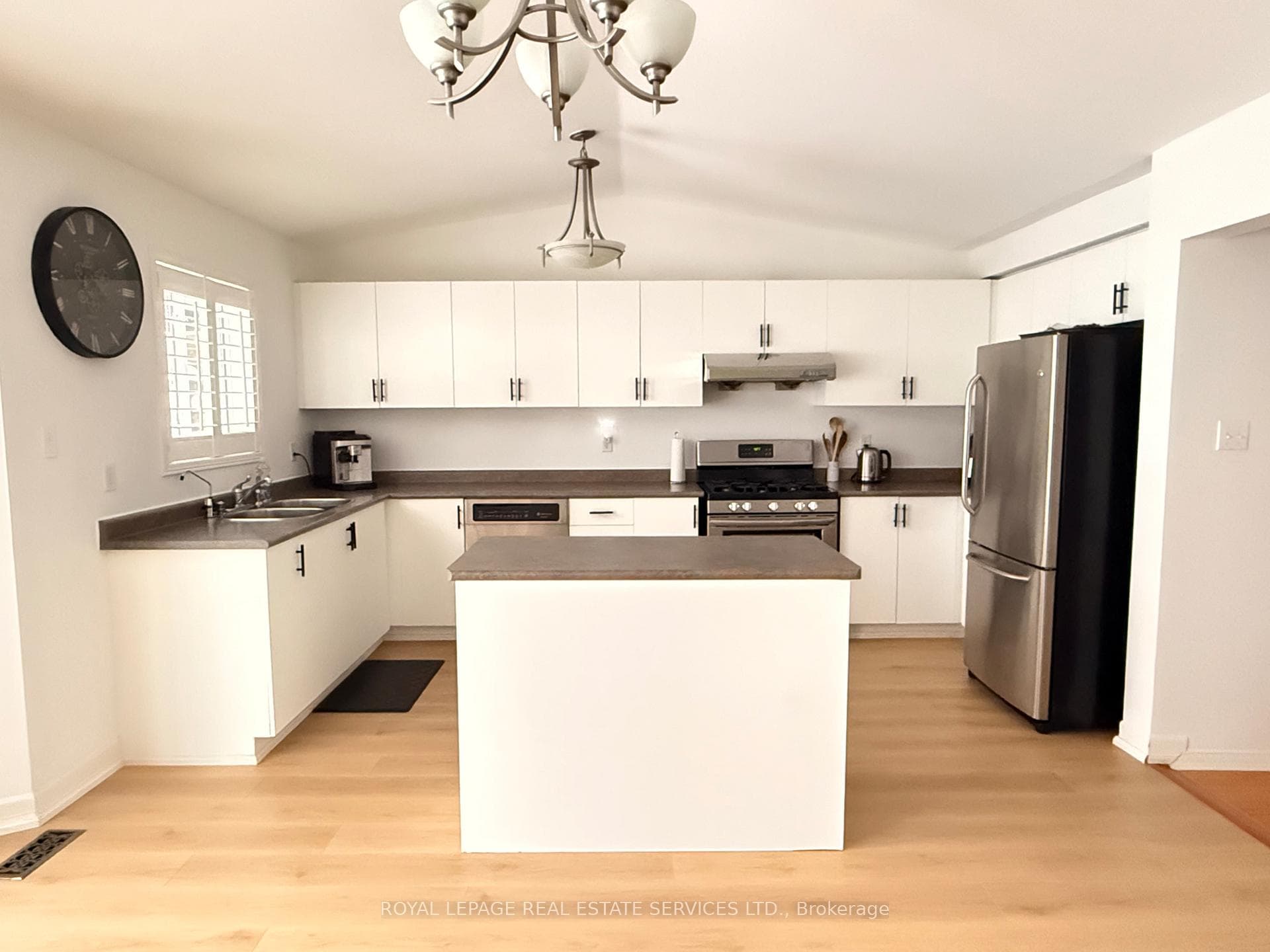 5649 Condor Place Unit Upper photo 11