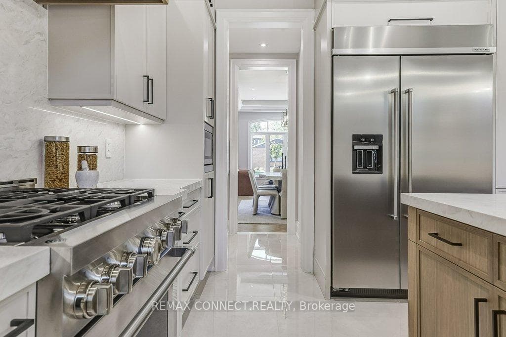 393 Rosebank Road photo 12