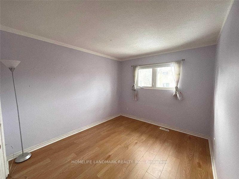 26 Joanna Crescent photo 13