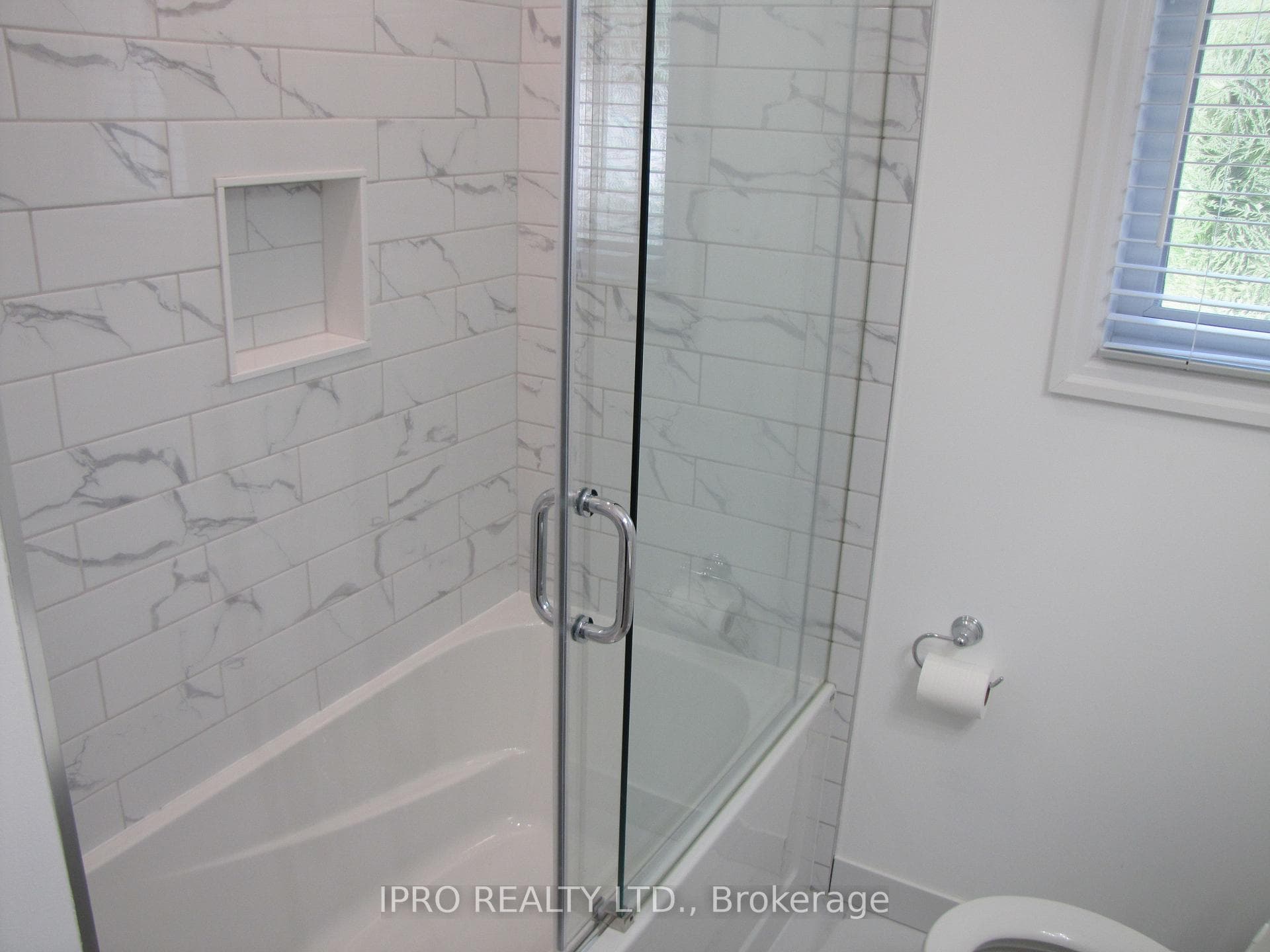 214 Bering Avenue photo 23