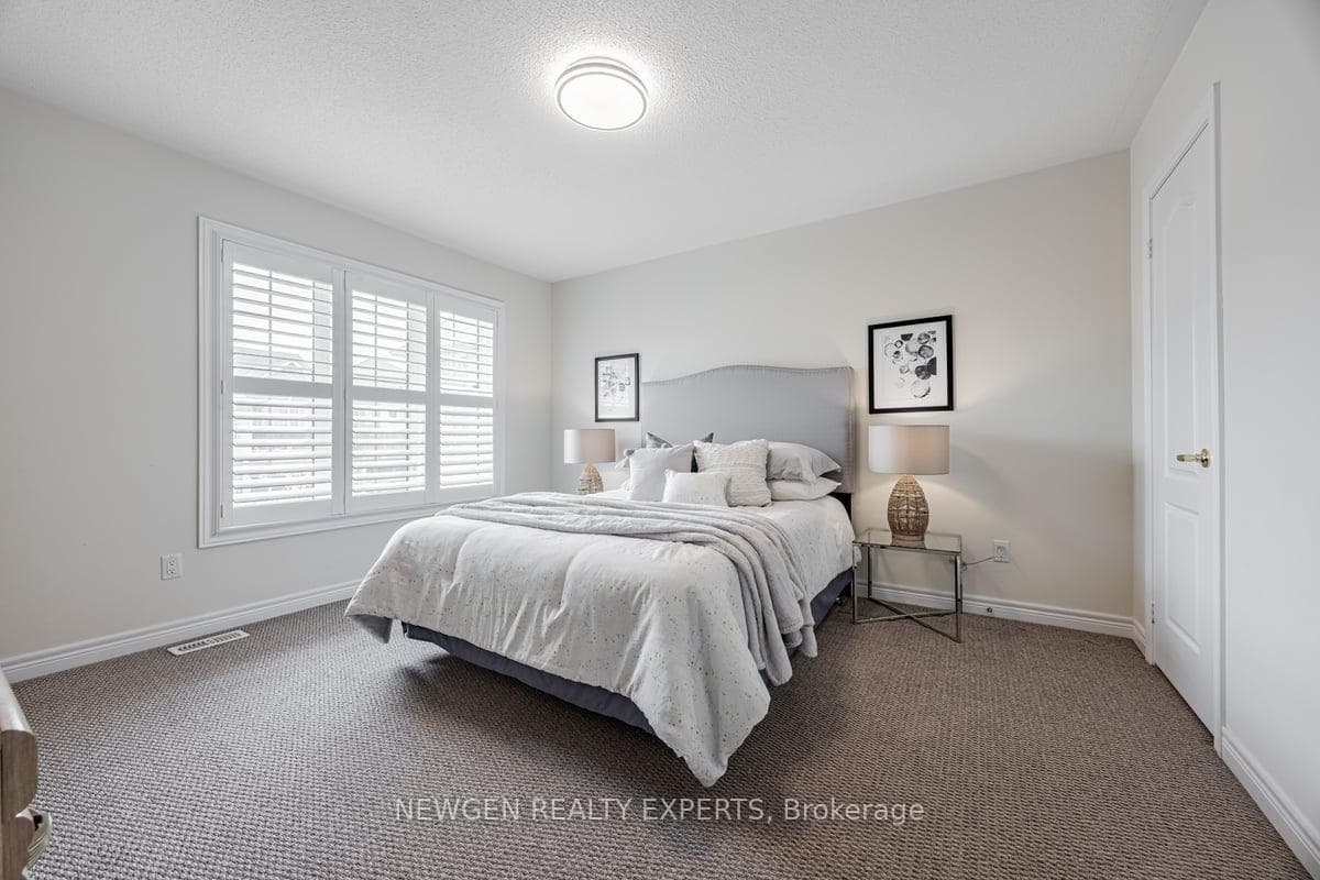 11 Beaconcrest Road photo 18