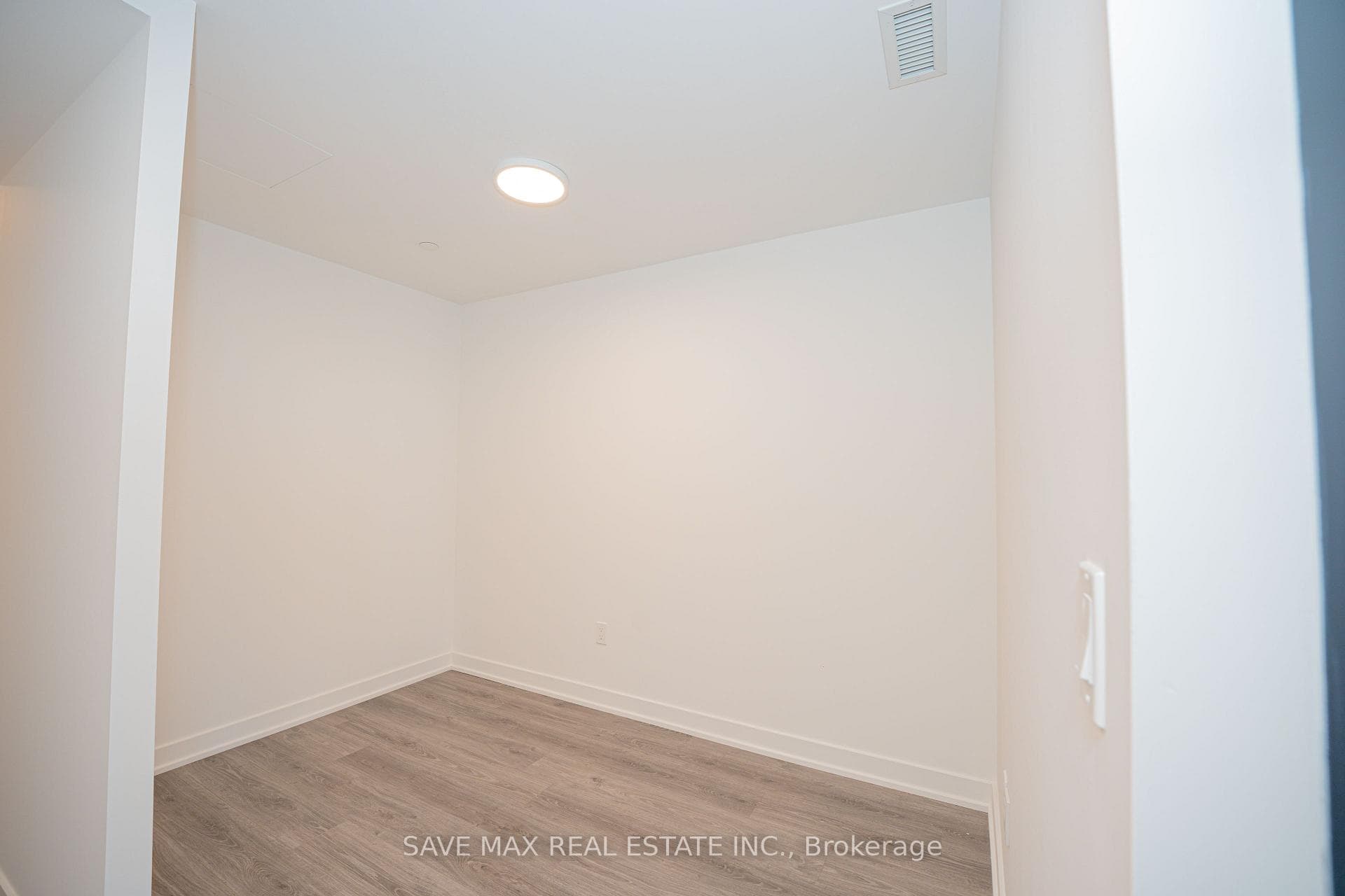 225 Malta Avenue Unit 421 photo 12