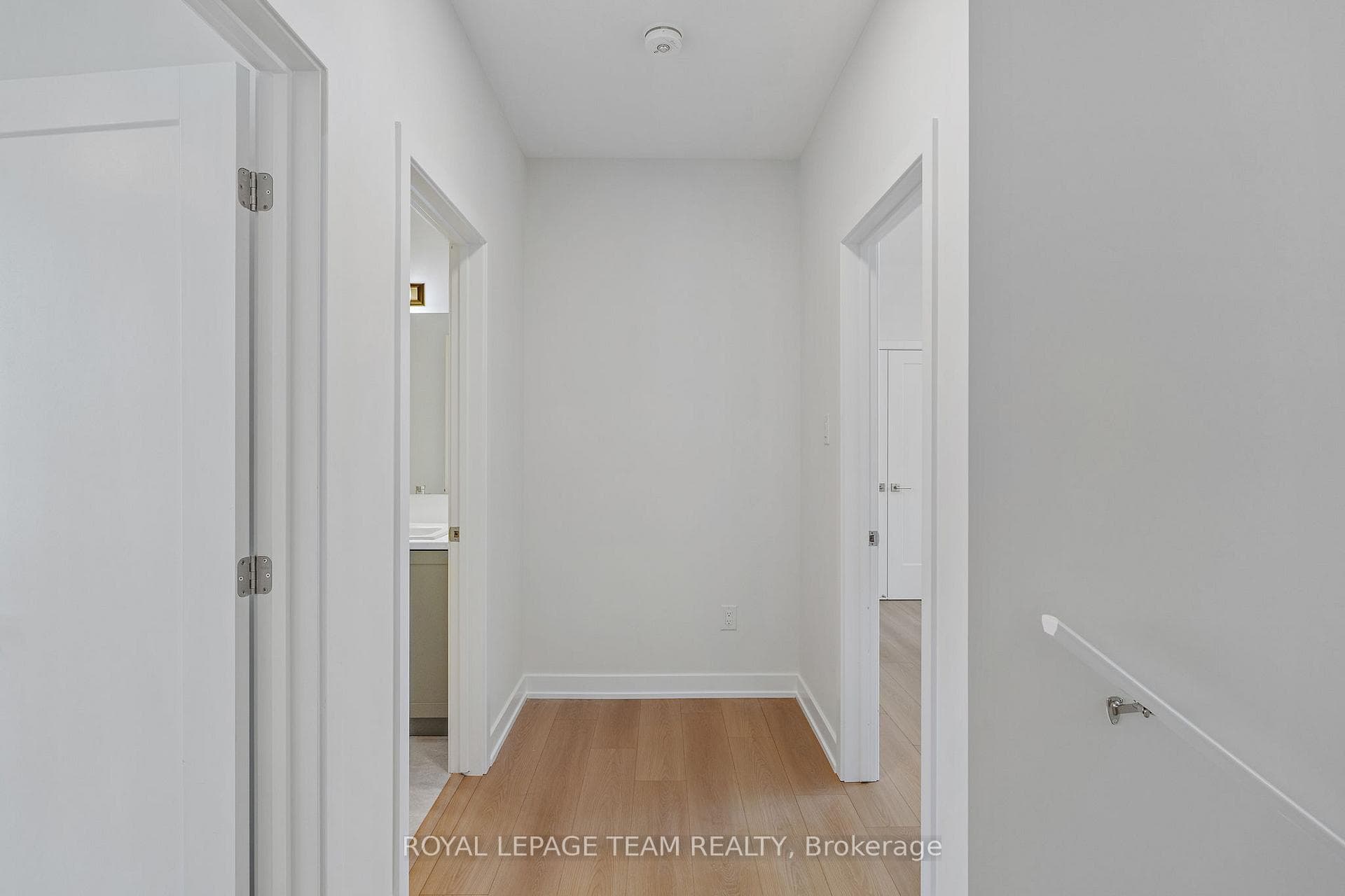 46 TENNANT Drive photo 24