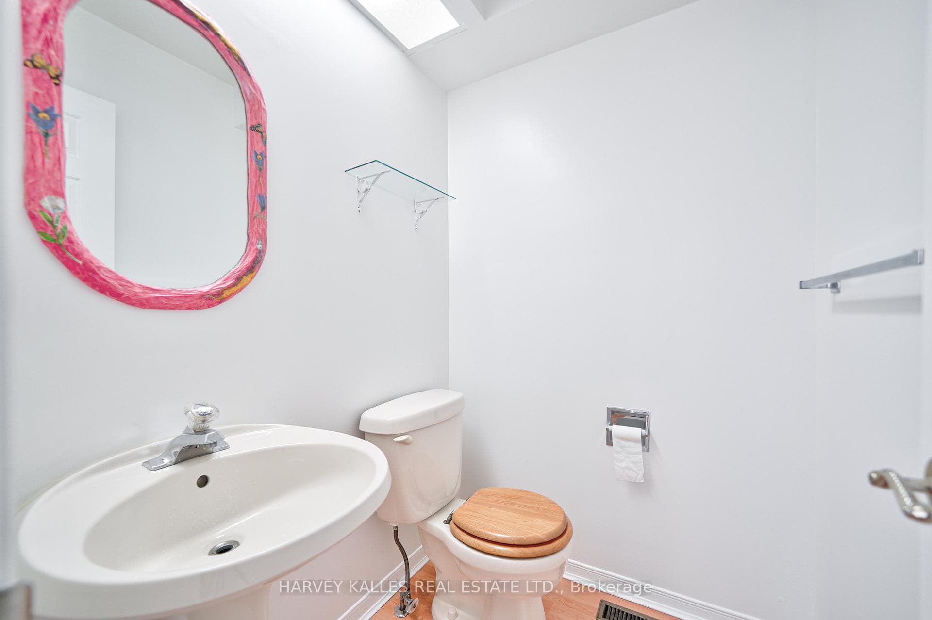 86 Bradbeer Crescent photo 5