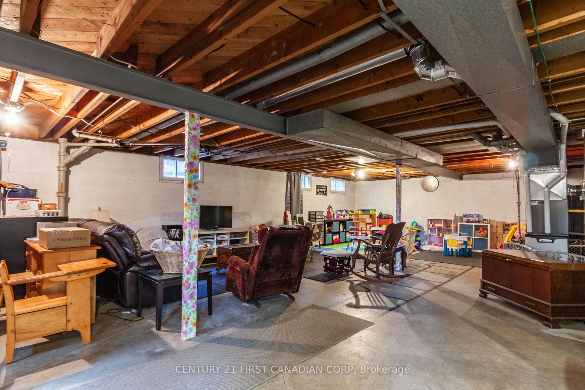 1721 Moffatt Avenue photo 38