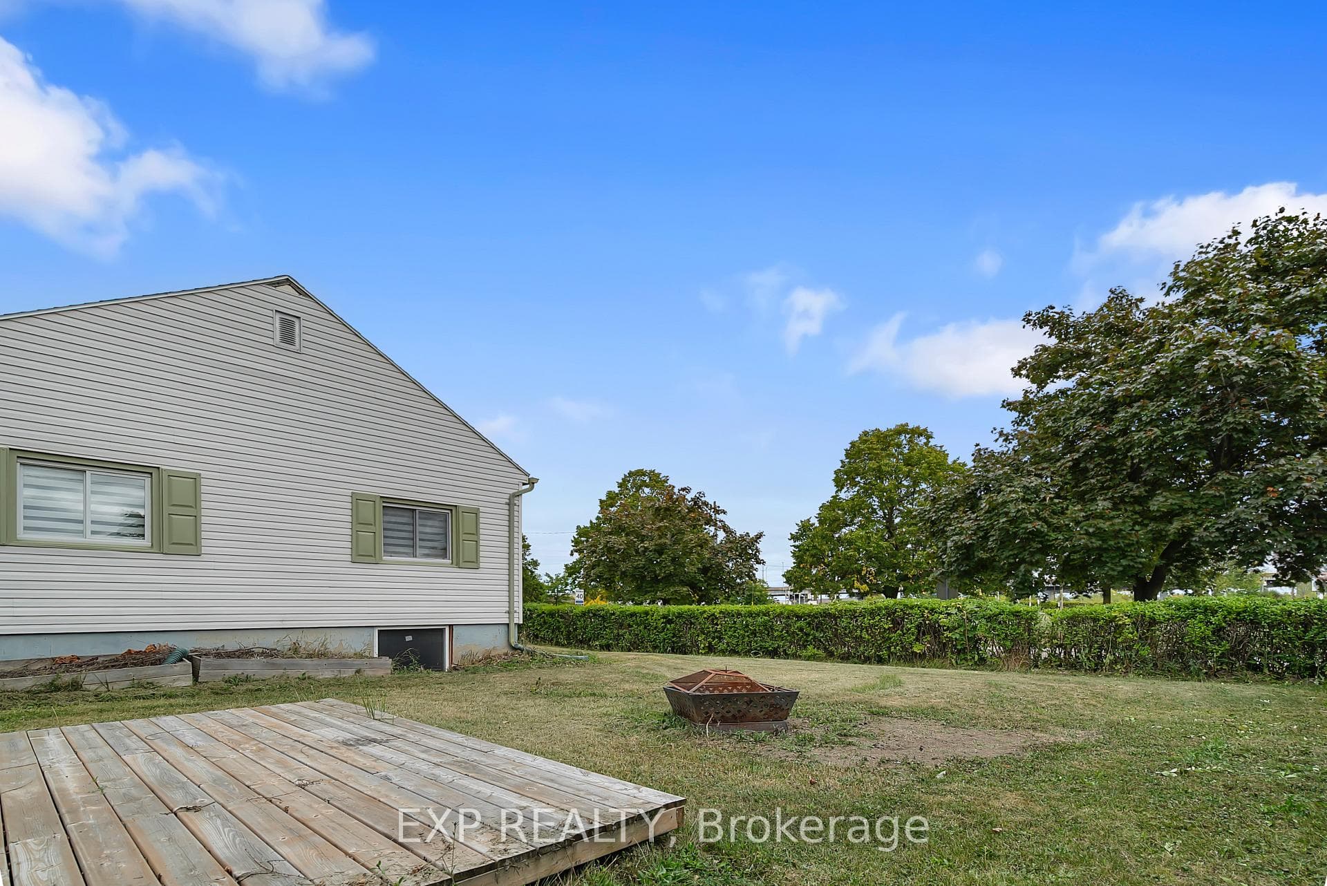 13 MCPHAIL Crescent photo 12