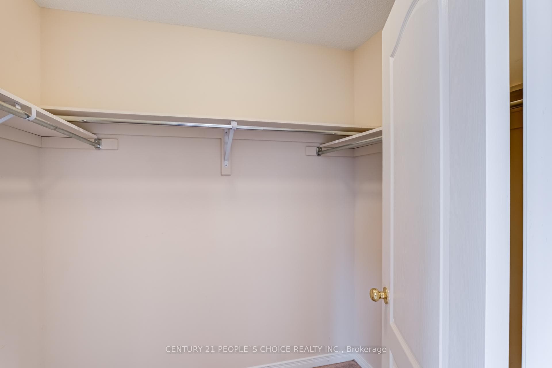 95 Richardson Crescent photo 13