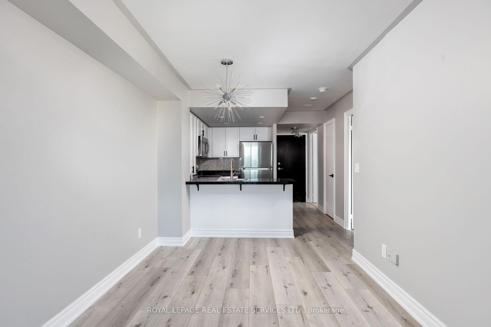 8 Park Road Unit 3307 photo 15