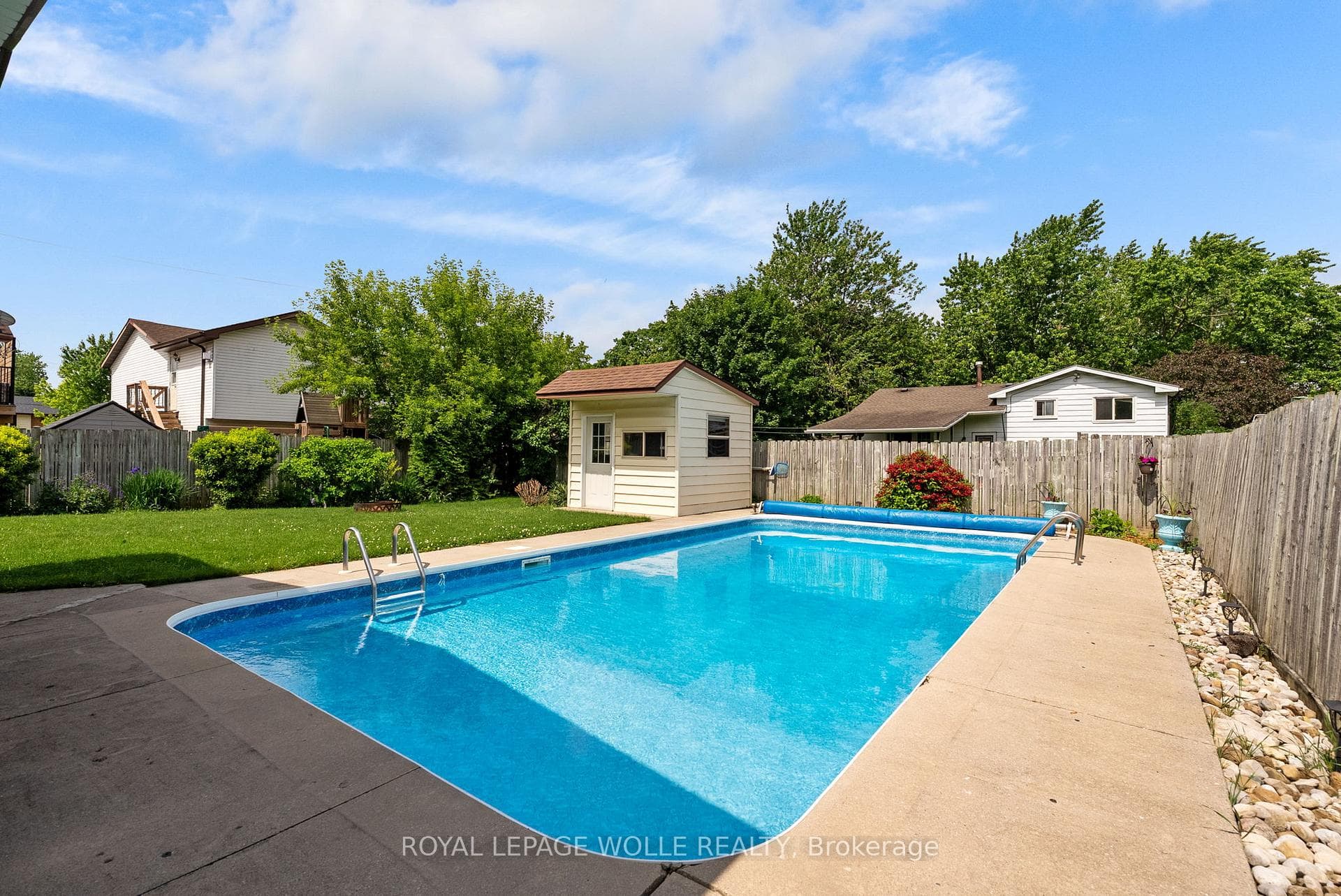 218 Arris Crescent photo 6