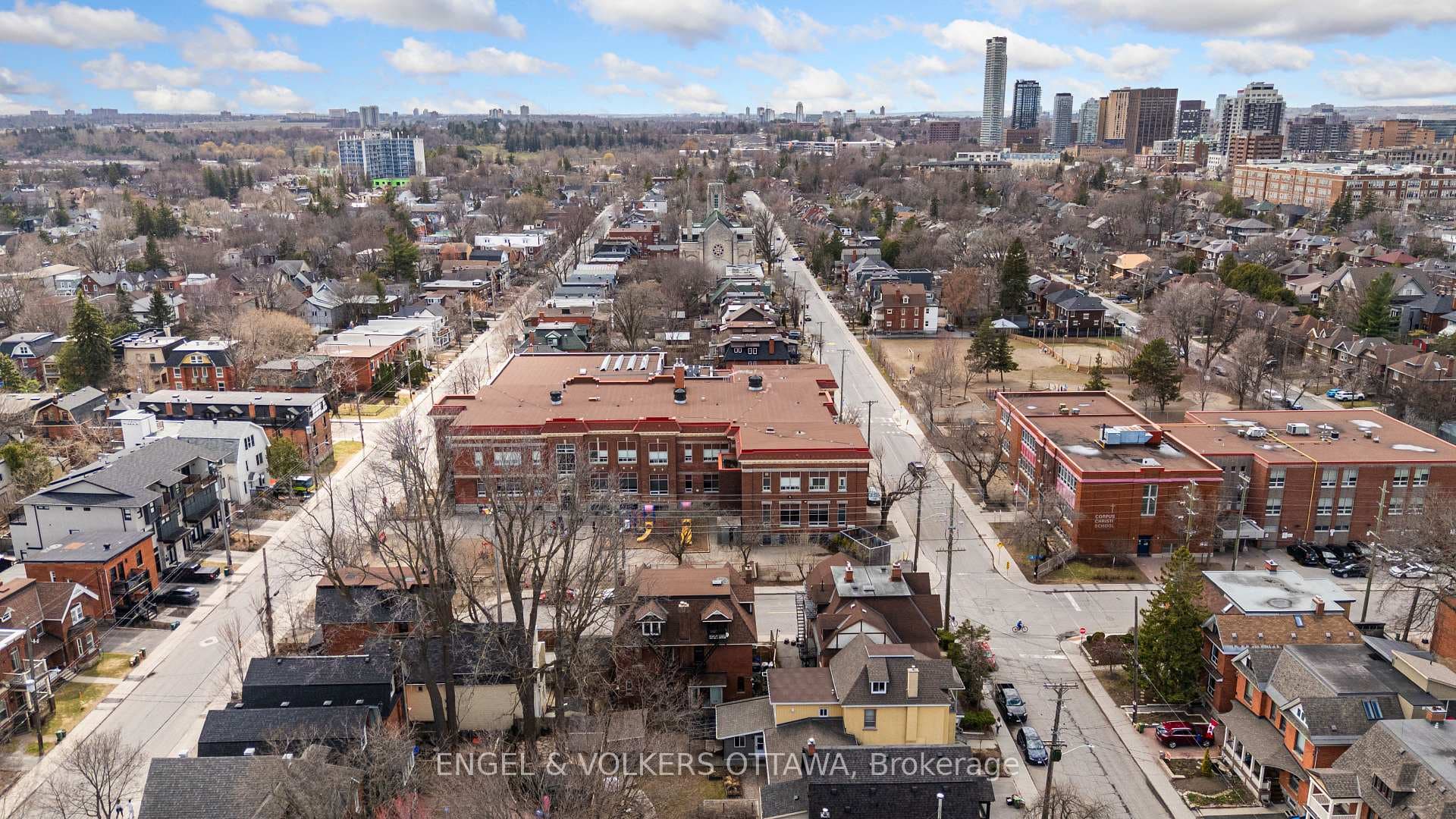 817 Lyon Street photo 50
