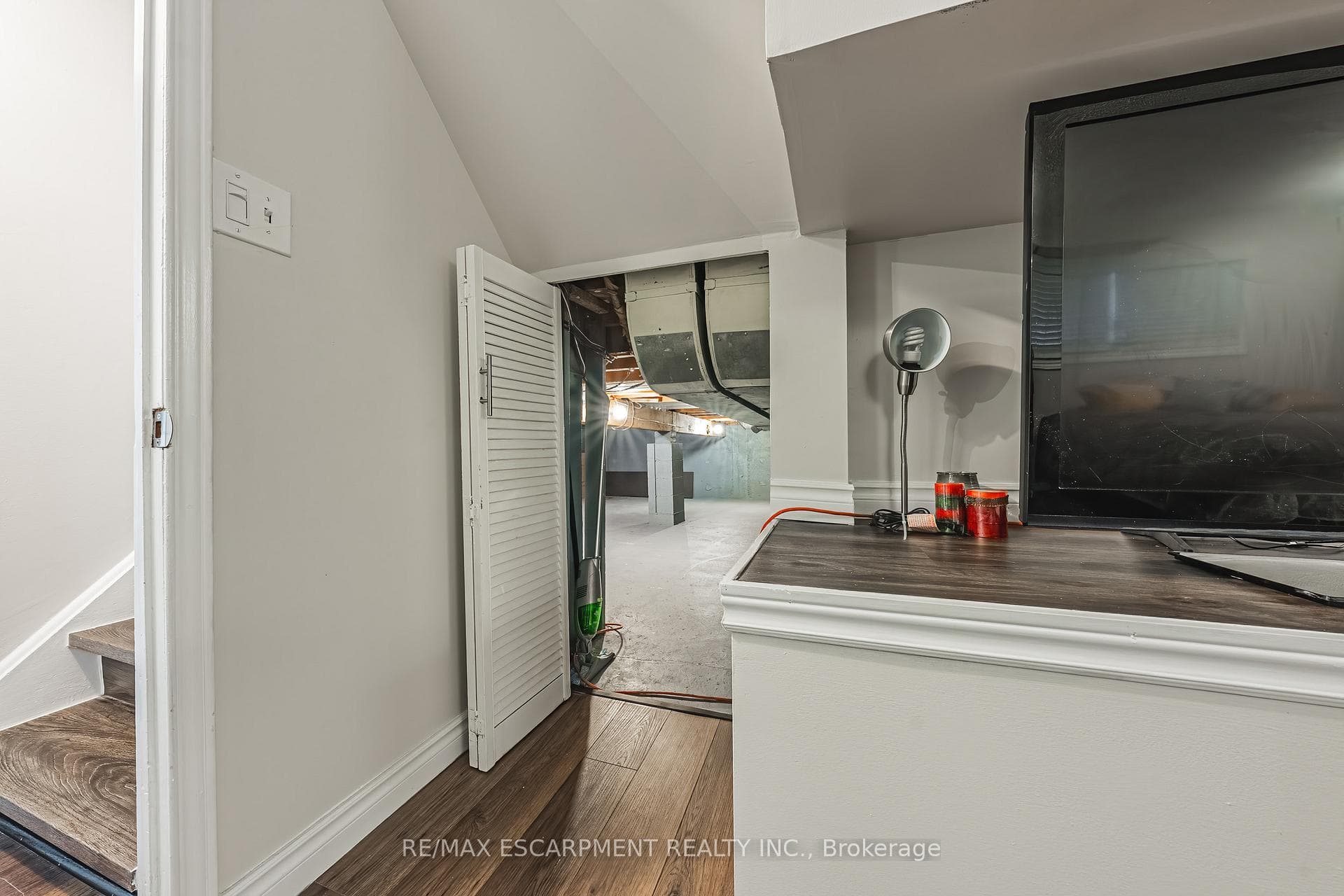 235 LARCH Street photo 25