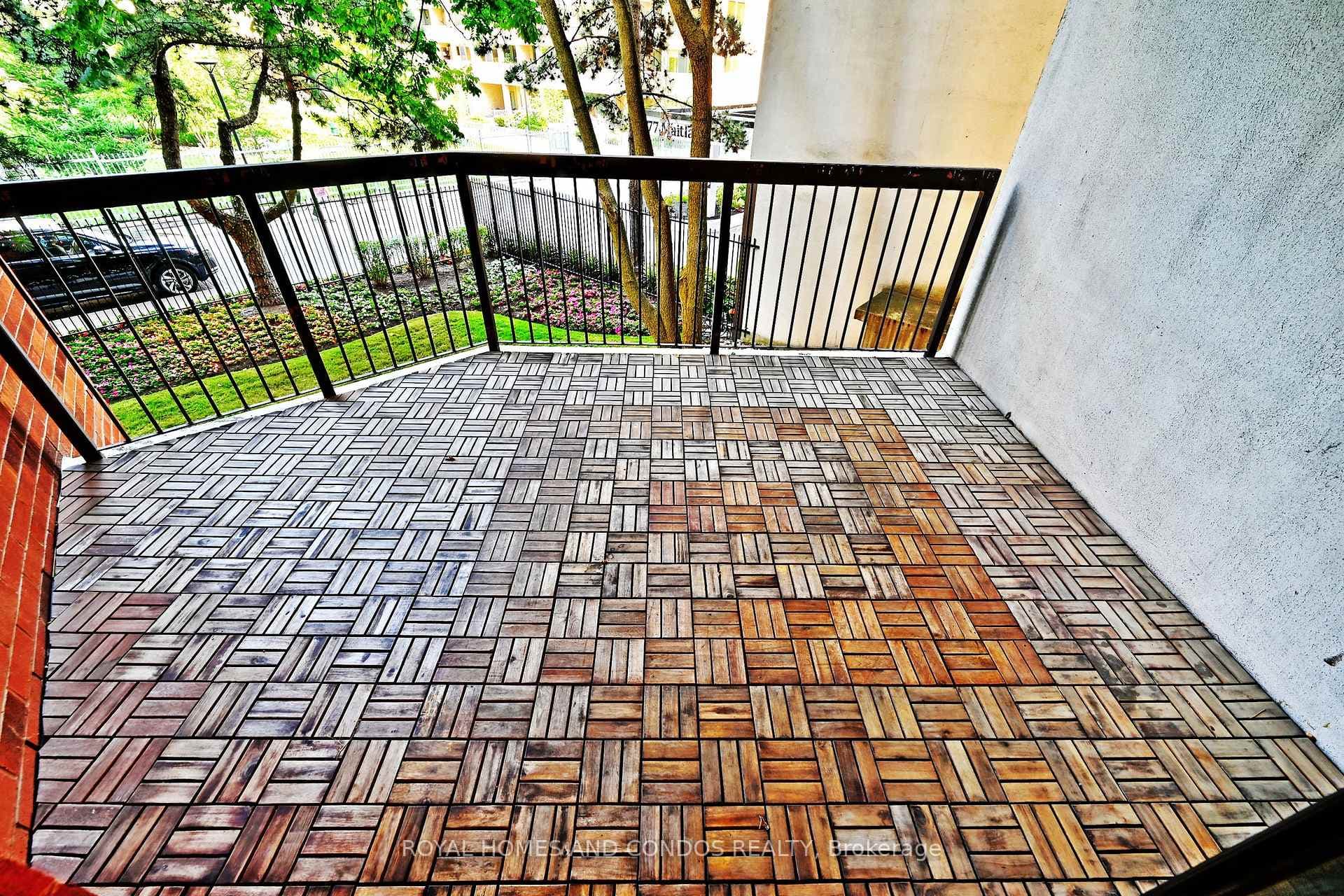 77 Maitland Place Unit 220 photo 41