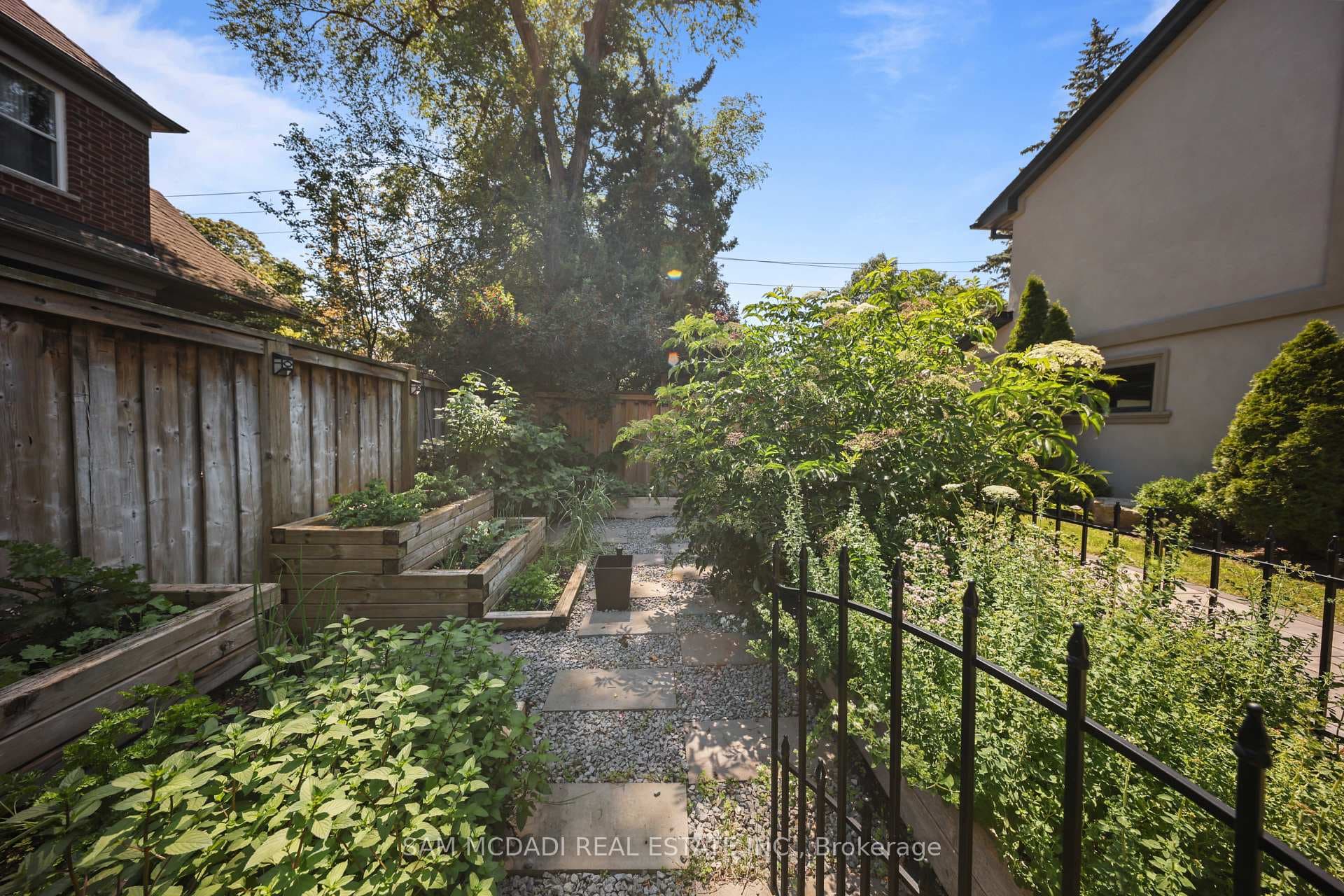 1171 Birchview Drive photo 46