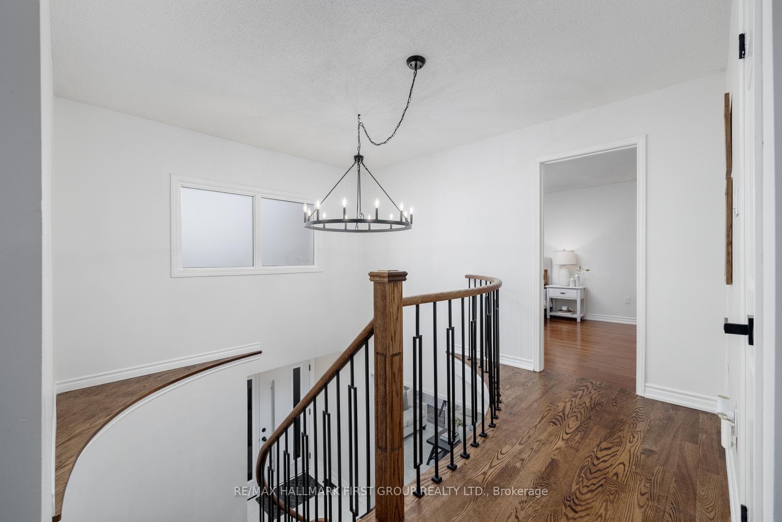1177 Pebblestone Crescent photo 22