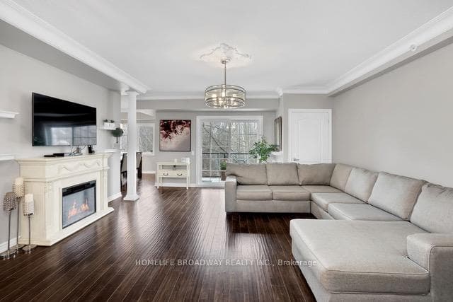 41 Ferndale Drive Unit 402 photo 8