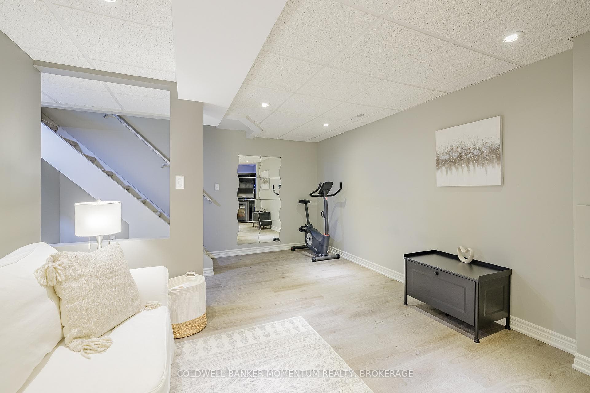 65 Dorchester Boulevard Unit 1 photo 26