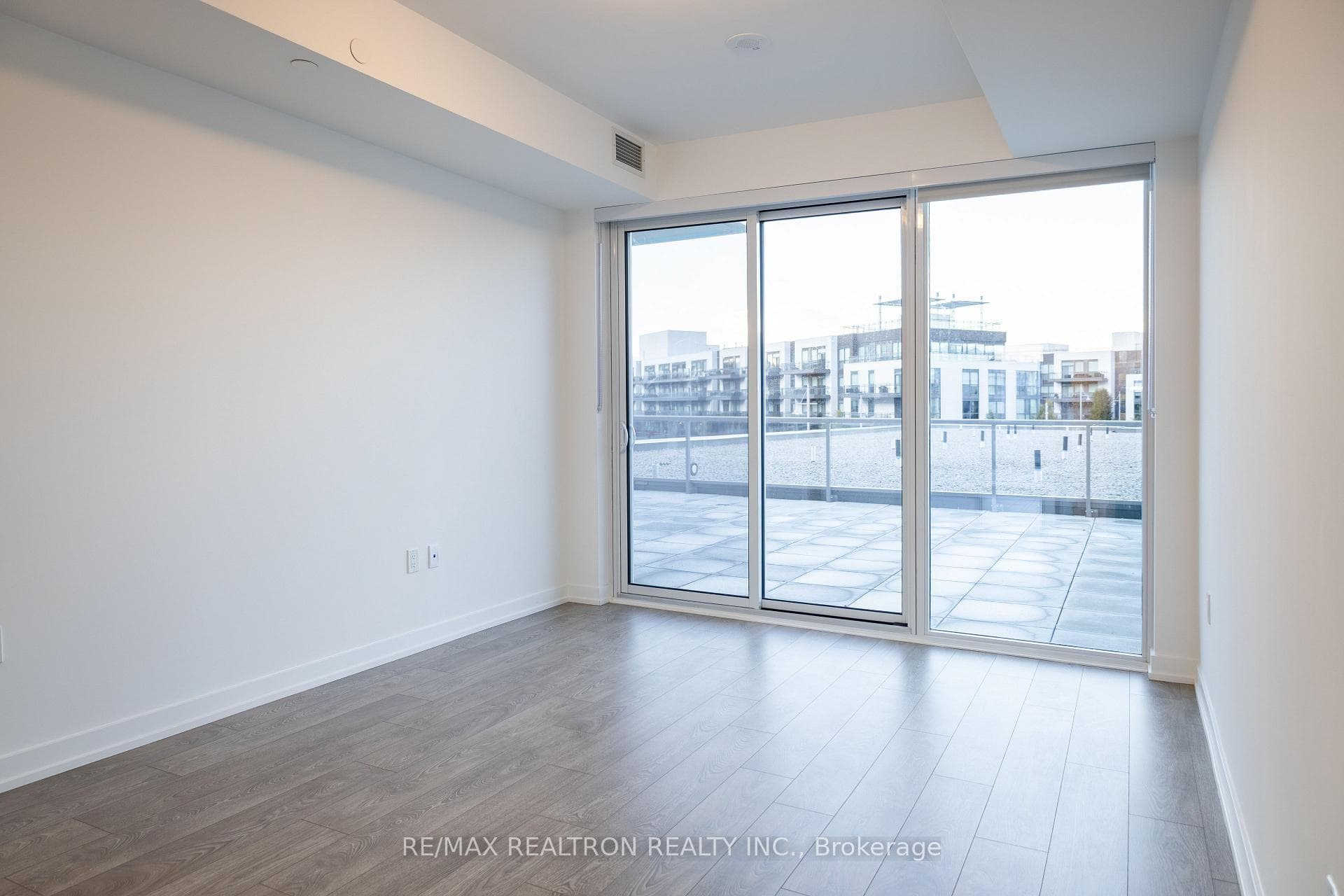 333 Sunseeker Avenue Unit 317 photo 13