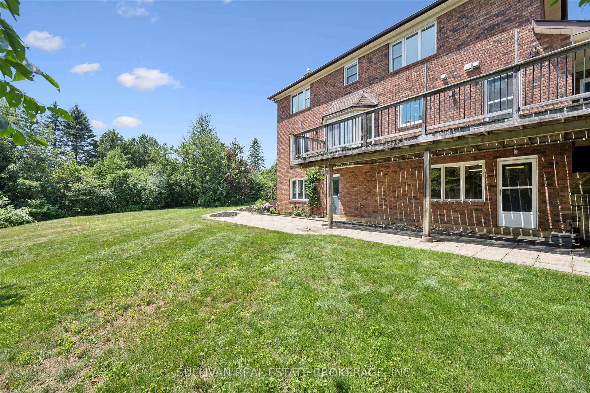 105 Cobblestone Place photo 38