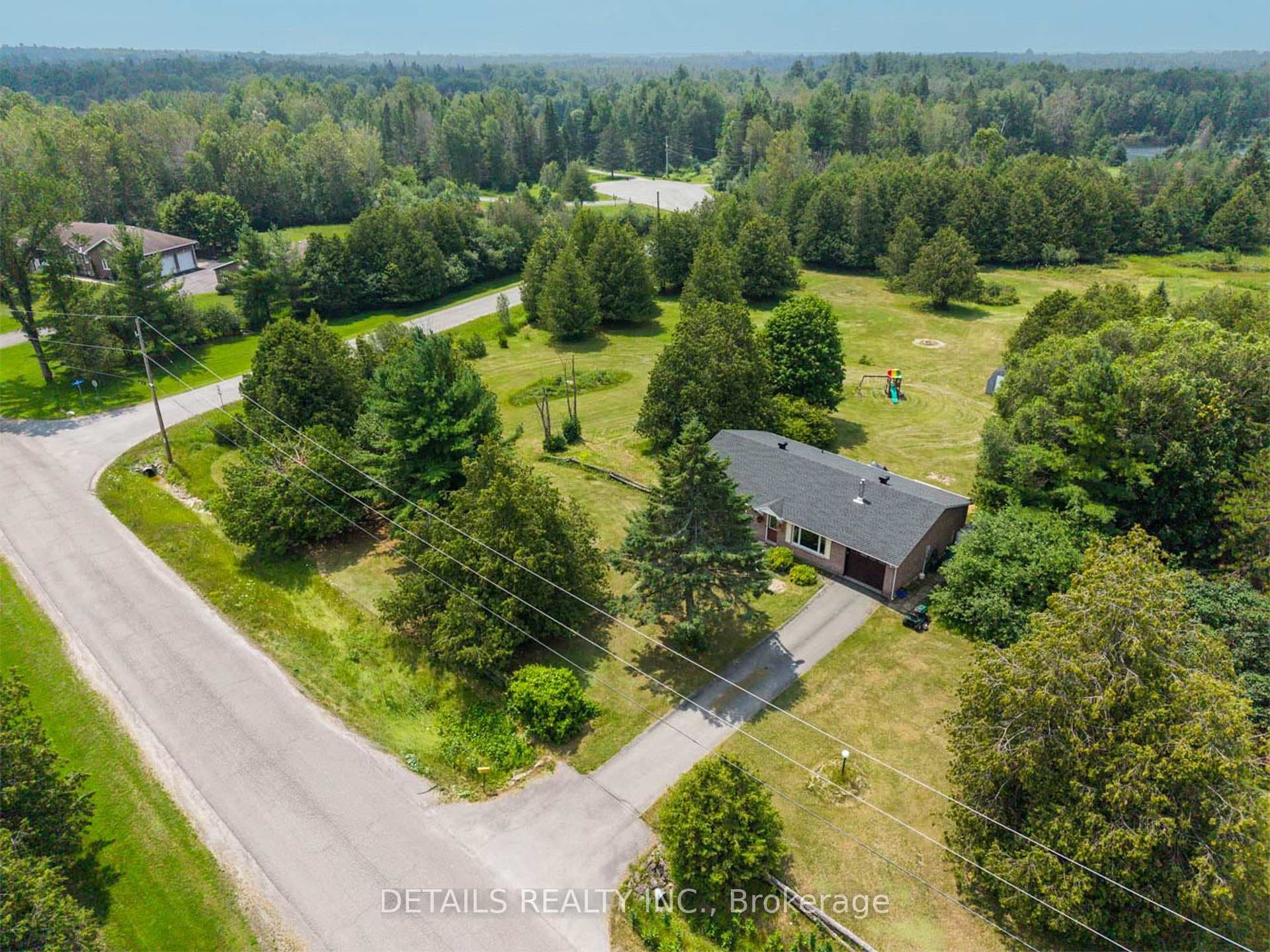120 Delaney Drive photo 7