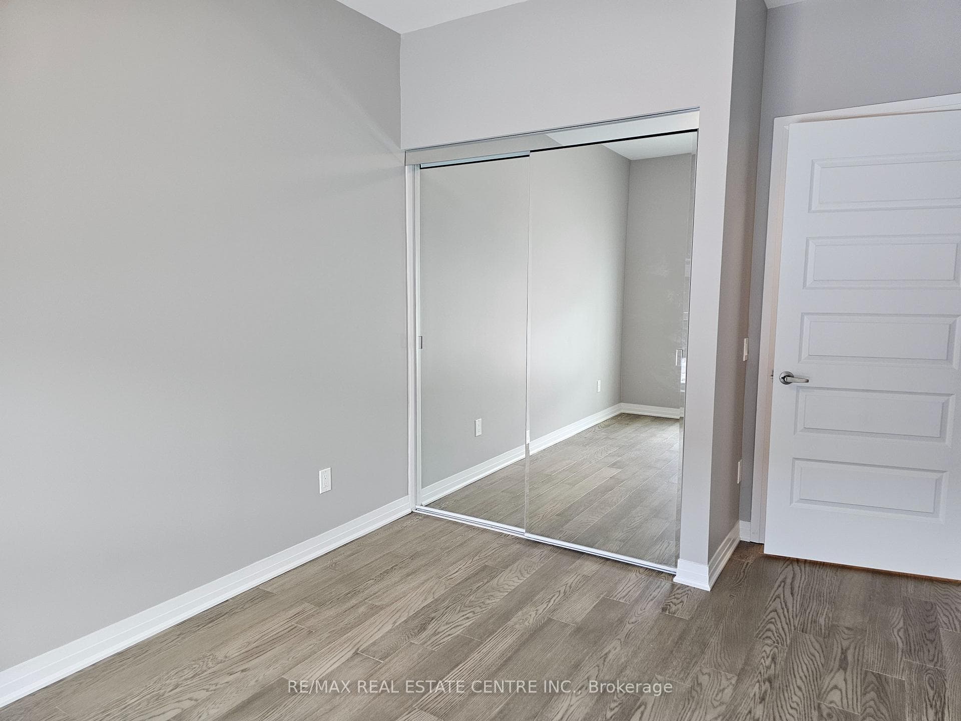 470 Gordon Krantz Avenue Unit 101 photo 7