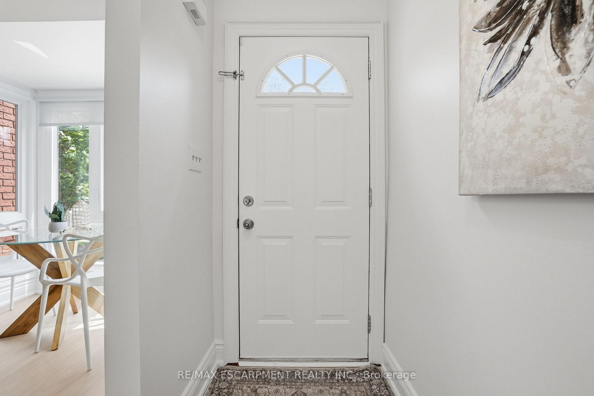 895 Maple Avenue Unit 317 photo 3