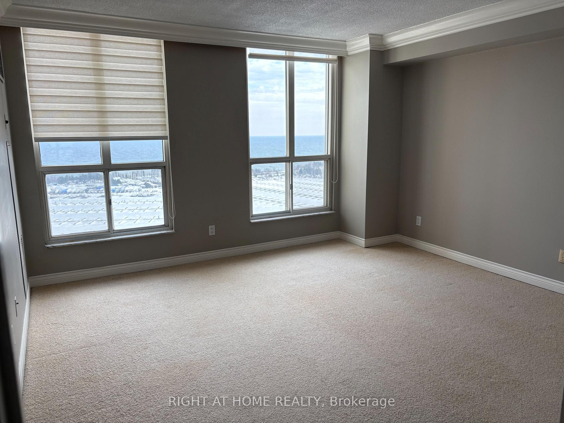 2285 Lake Shore Boulevard Unit 2214 photo 15