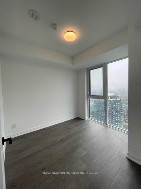 5 Defries Street Unit 3508 photo 8