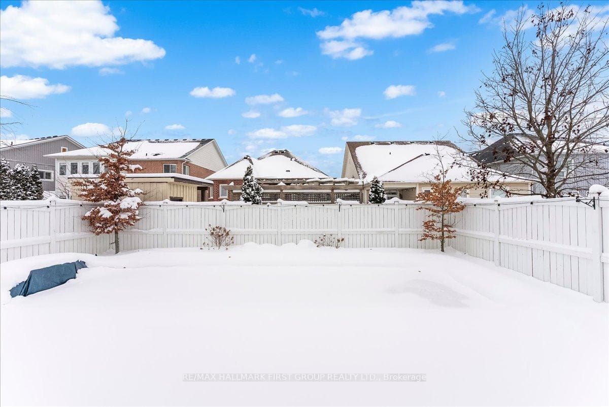 7 Princeton Court photo 46