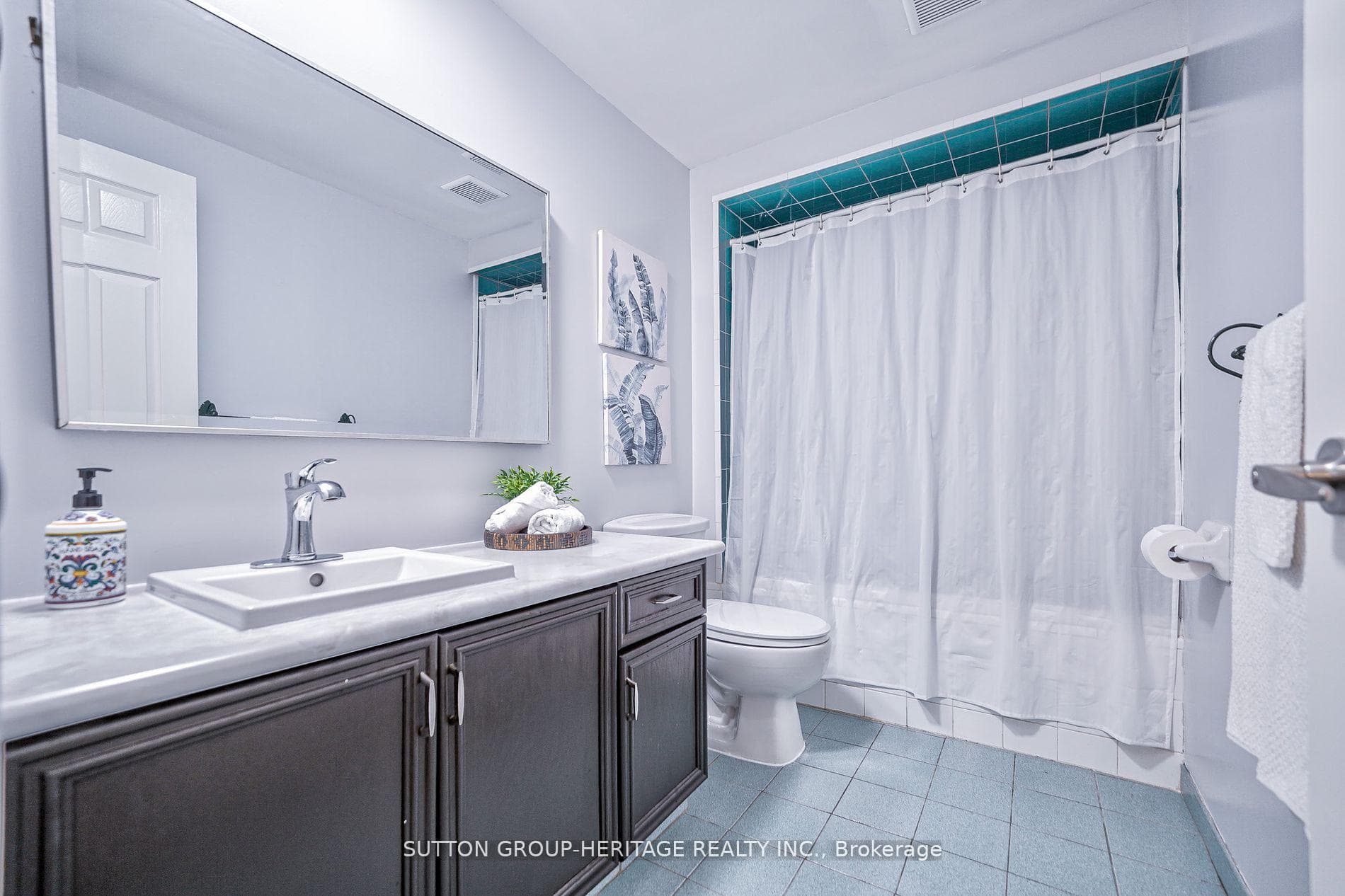 16 Dakin Drive photo 30