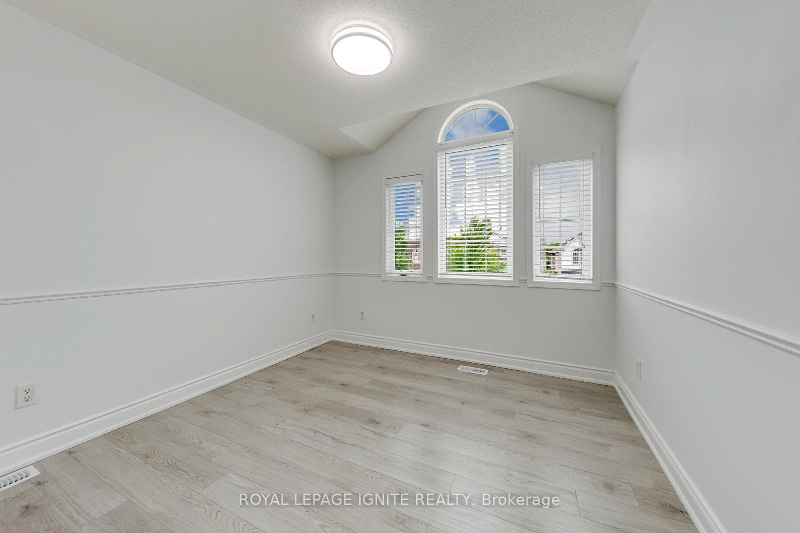 928 Philbrook Drive photo 38