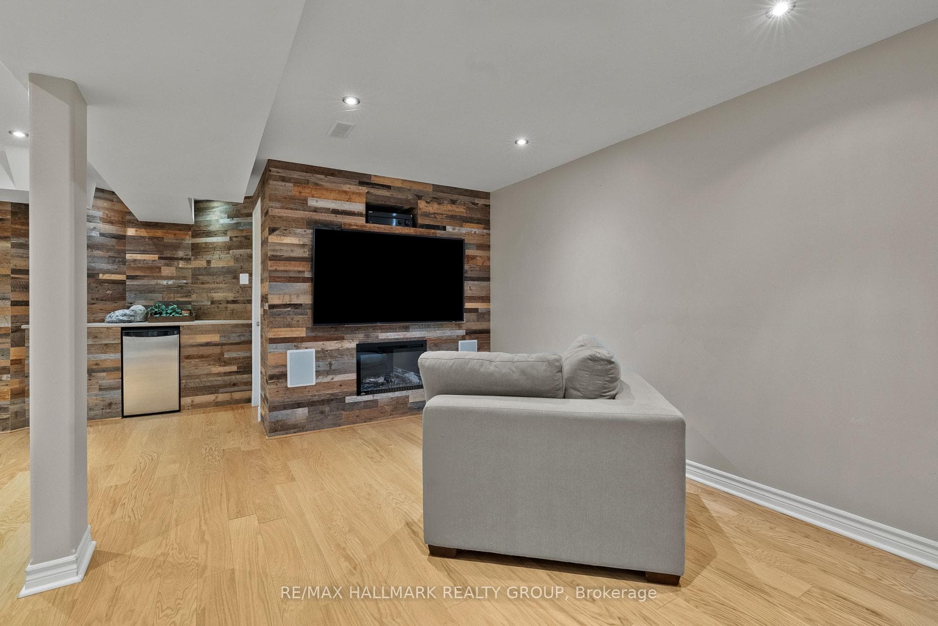 65 Alameda Way photo 30