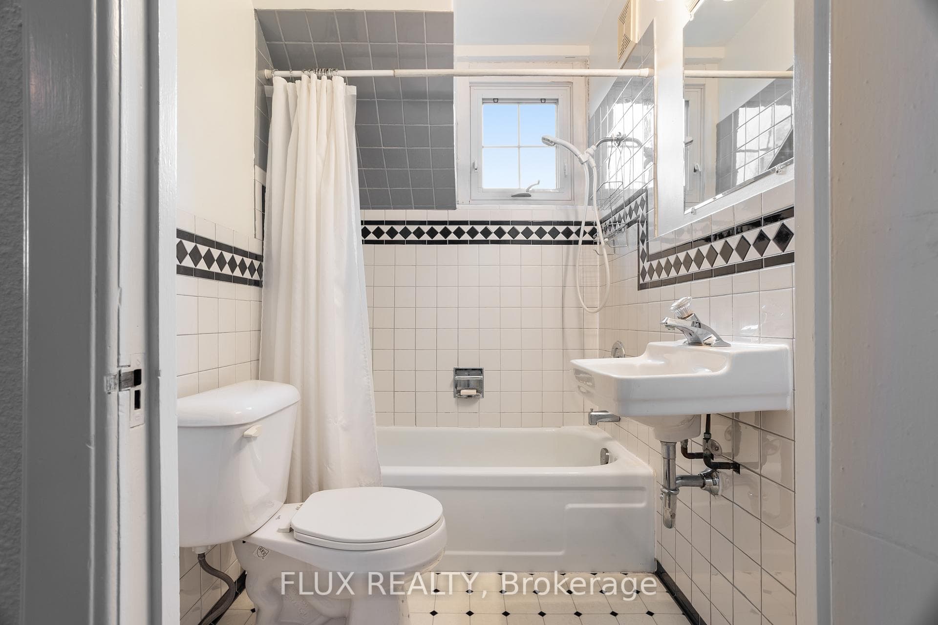 118 Krug Street photo 36