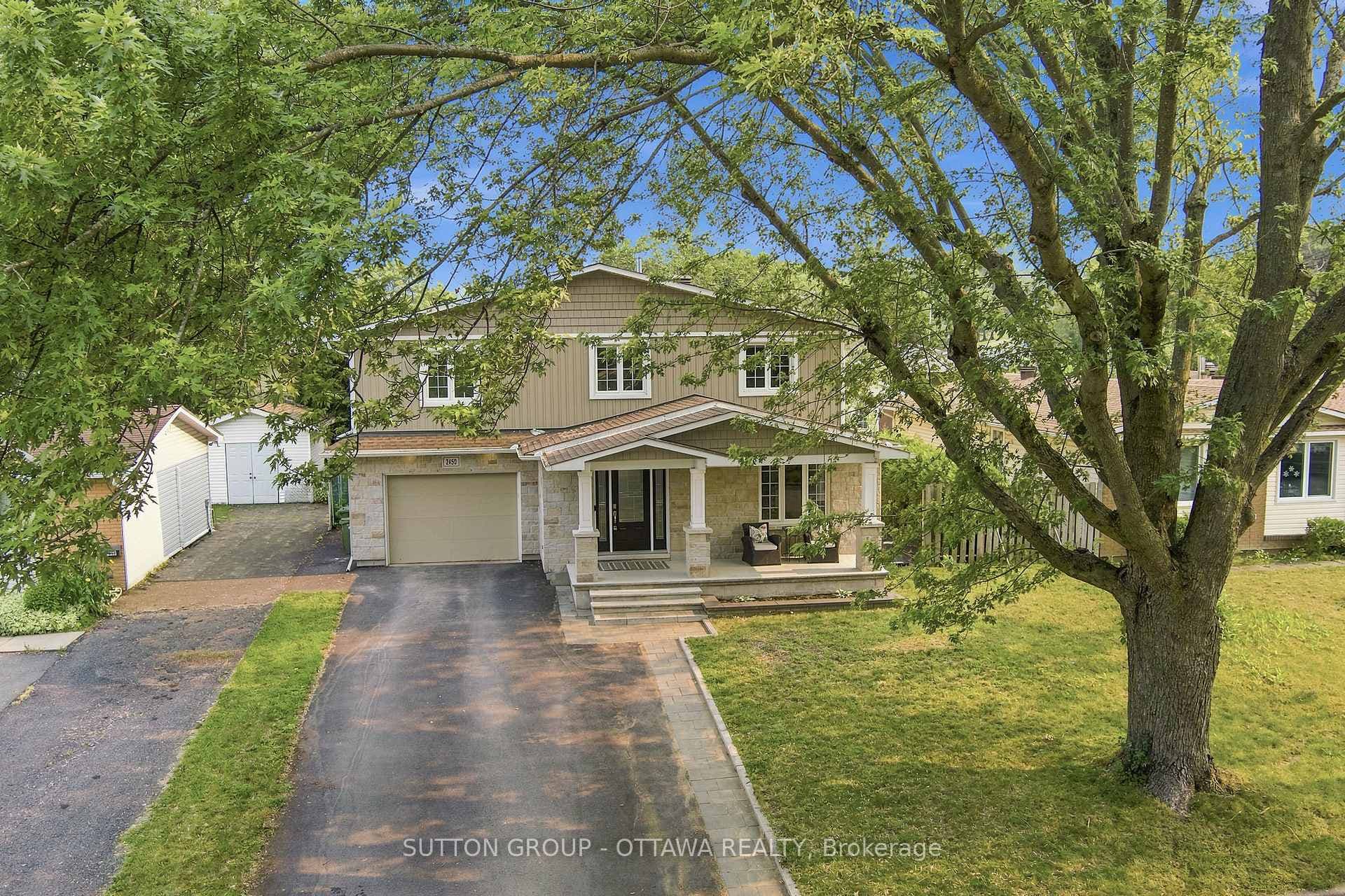 2450 Blackstone Crescent photo 50