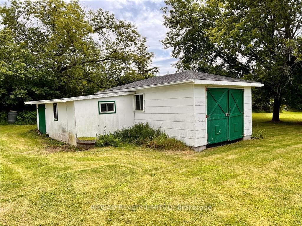 2808 HIGHWAY 15 photo 7