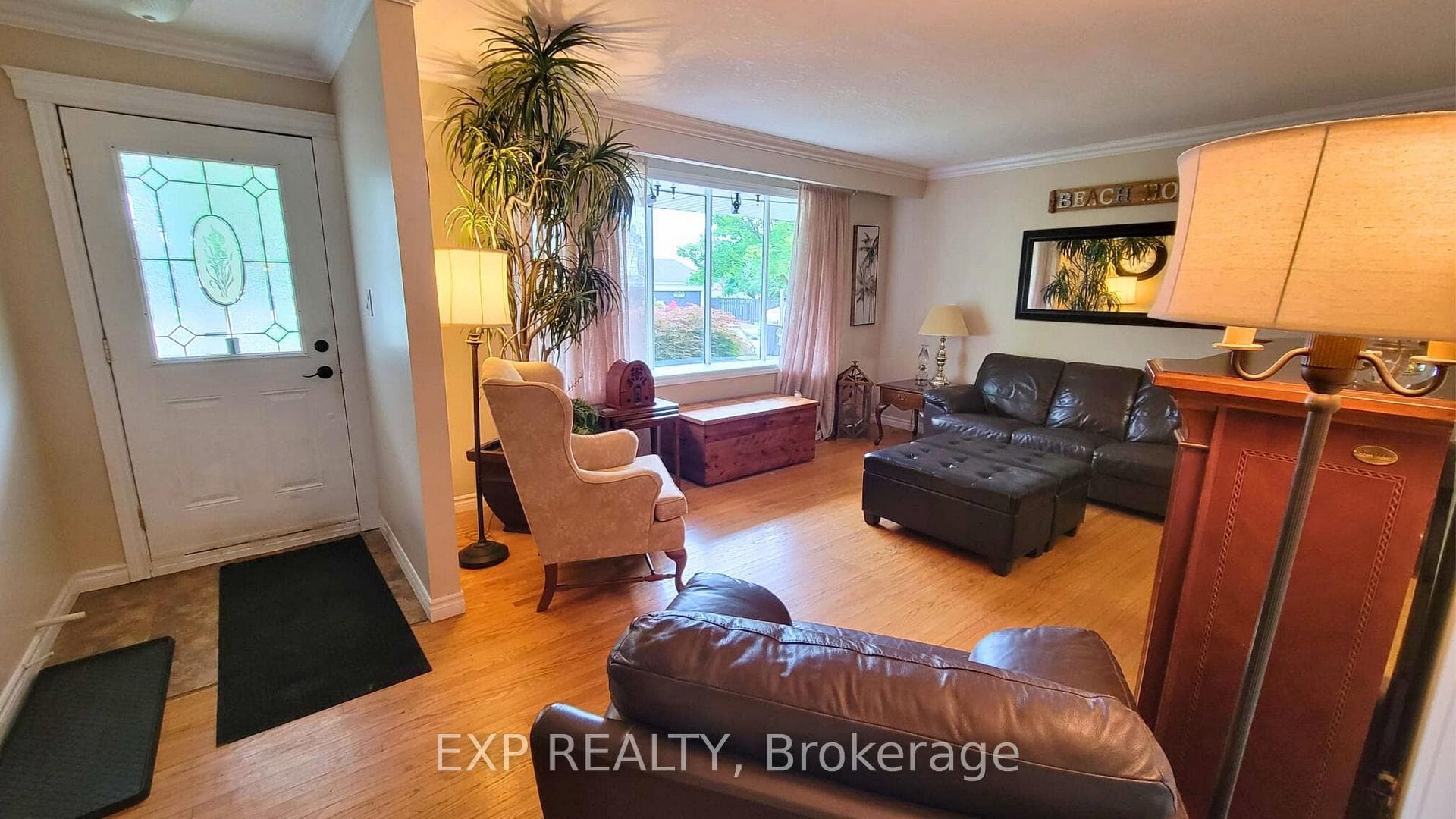245 Millbank Drive photo 7