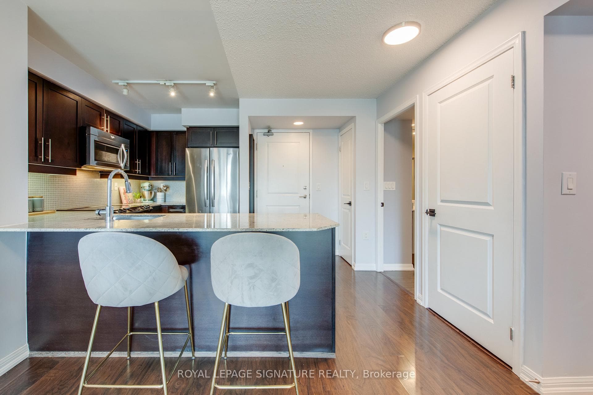 125 Western Battery Road Unit 711 photo 17