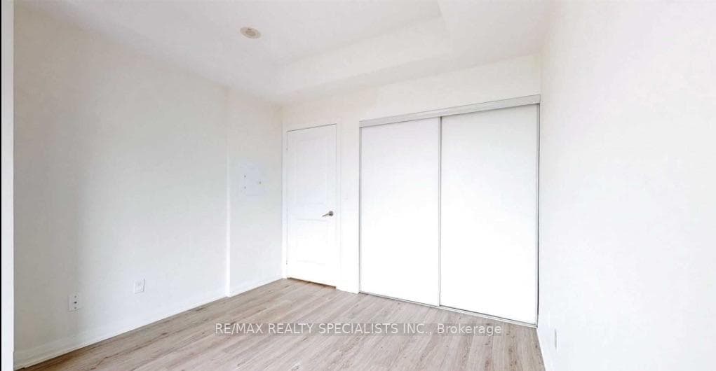 65 ONEIDA Crescent Unit 611 photo 24