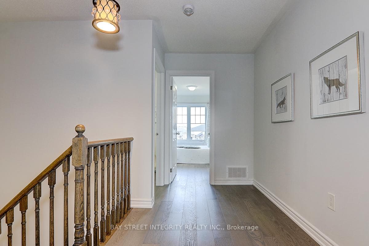 81 Fimco Crescent photo 19