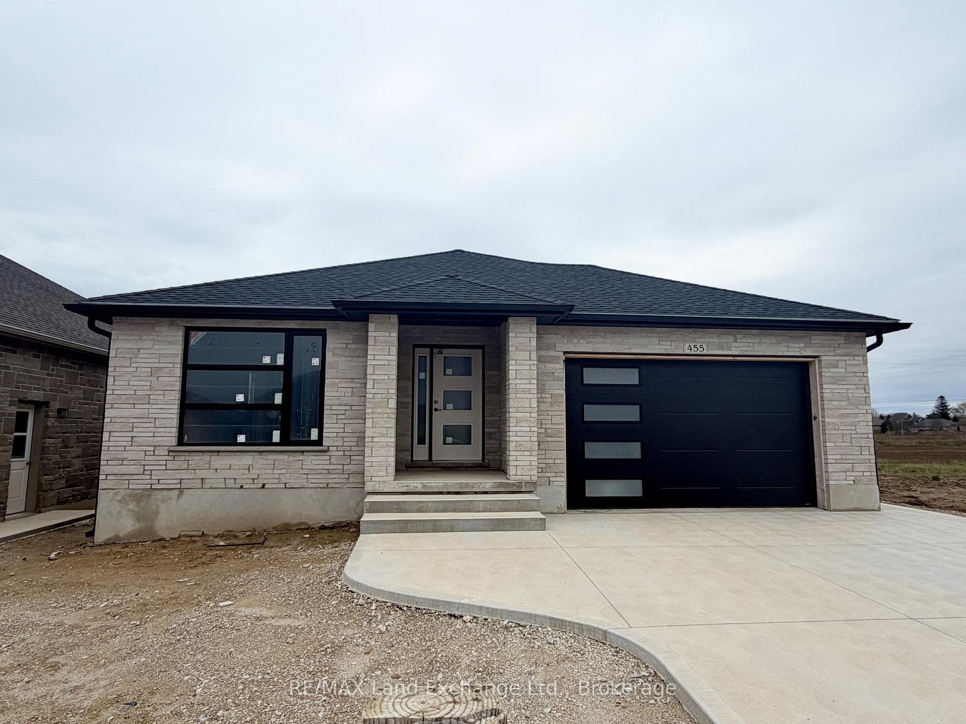 1303 Sqft Brick Bungalow w/ Unfinished Basement