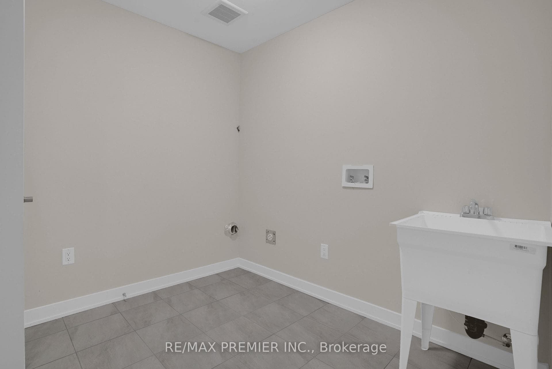 28 Downriver Drive photo 22