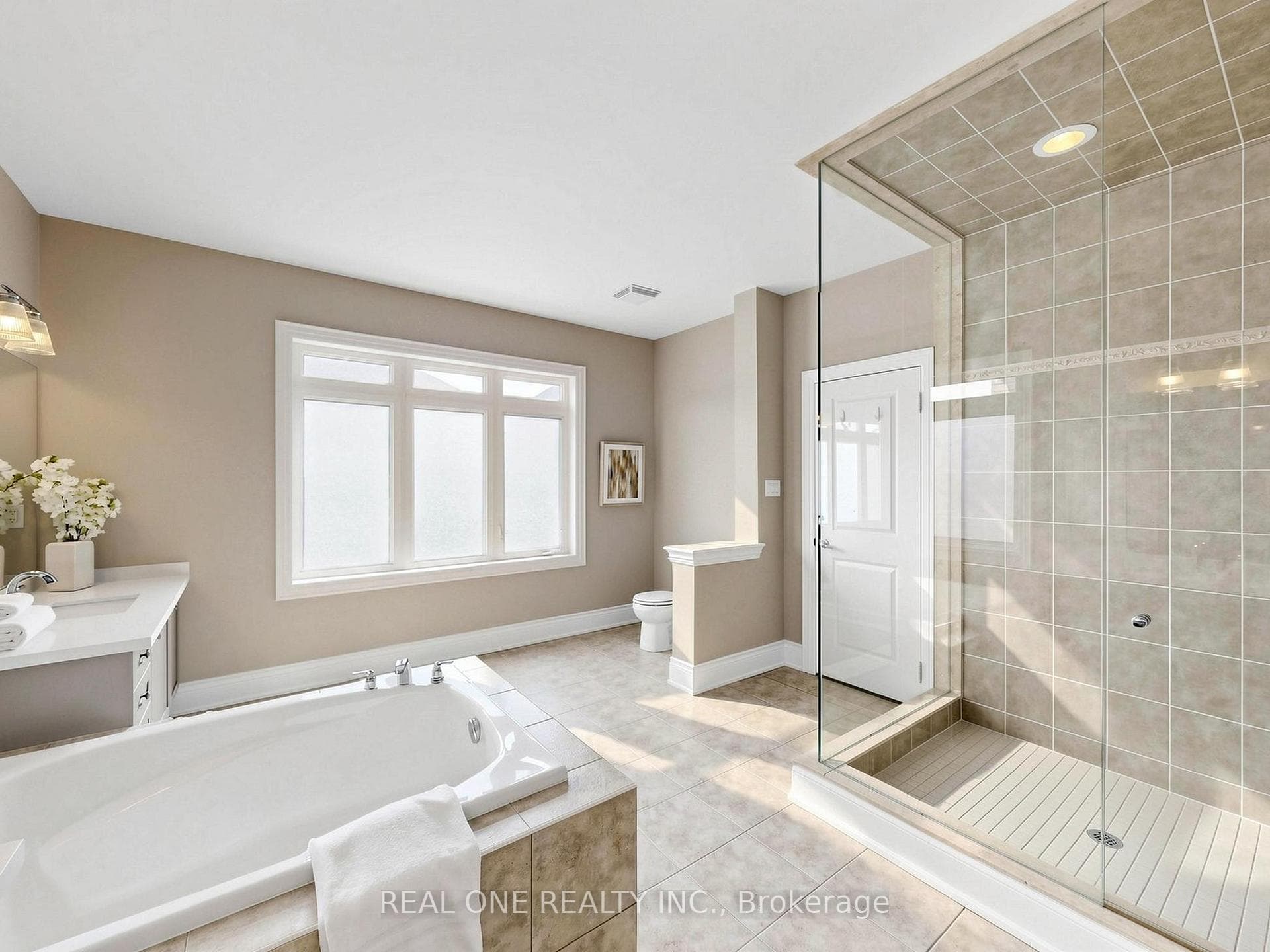 111 Headwind Boulevard photo 24