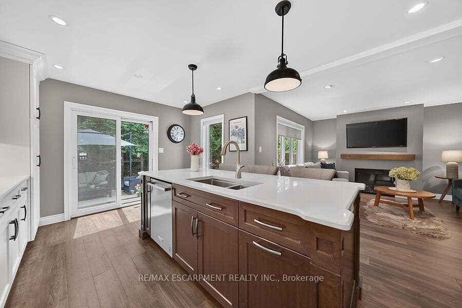 4 Valley Ridge Lane photo 12