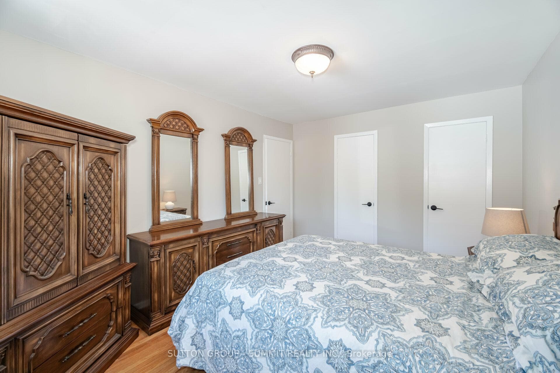 2379 Goodison Avenue photo 22