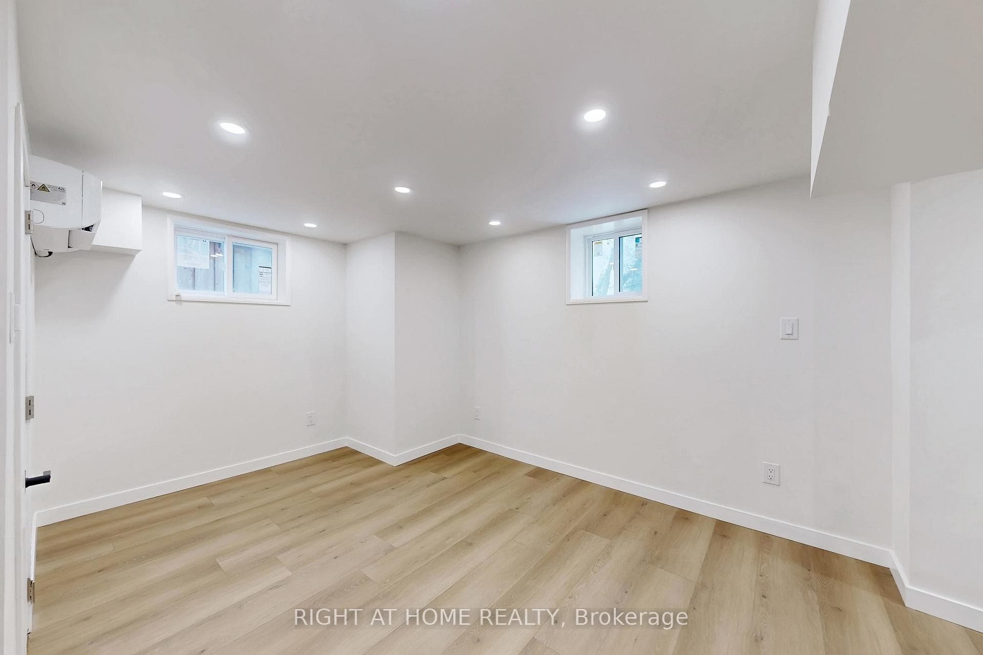 333 Millard Avenue Unit Lower photo 8