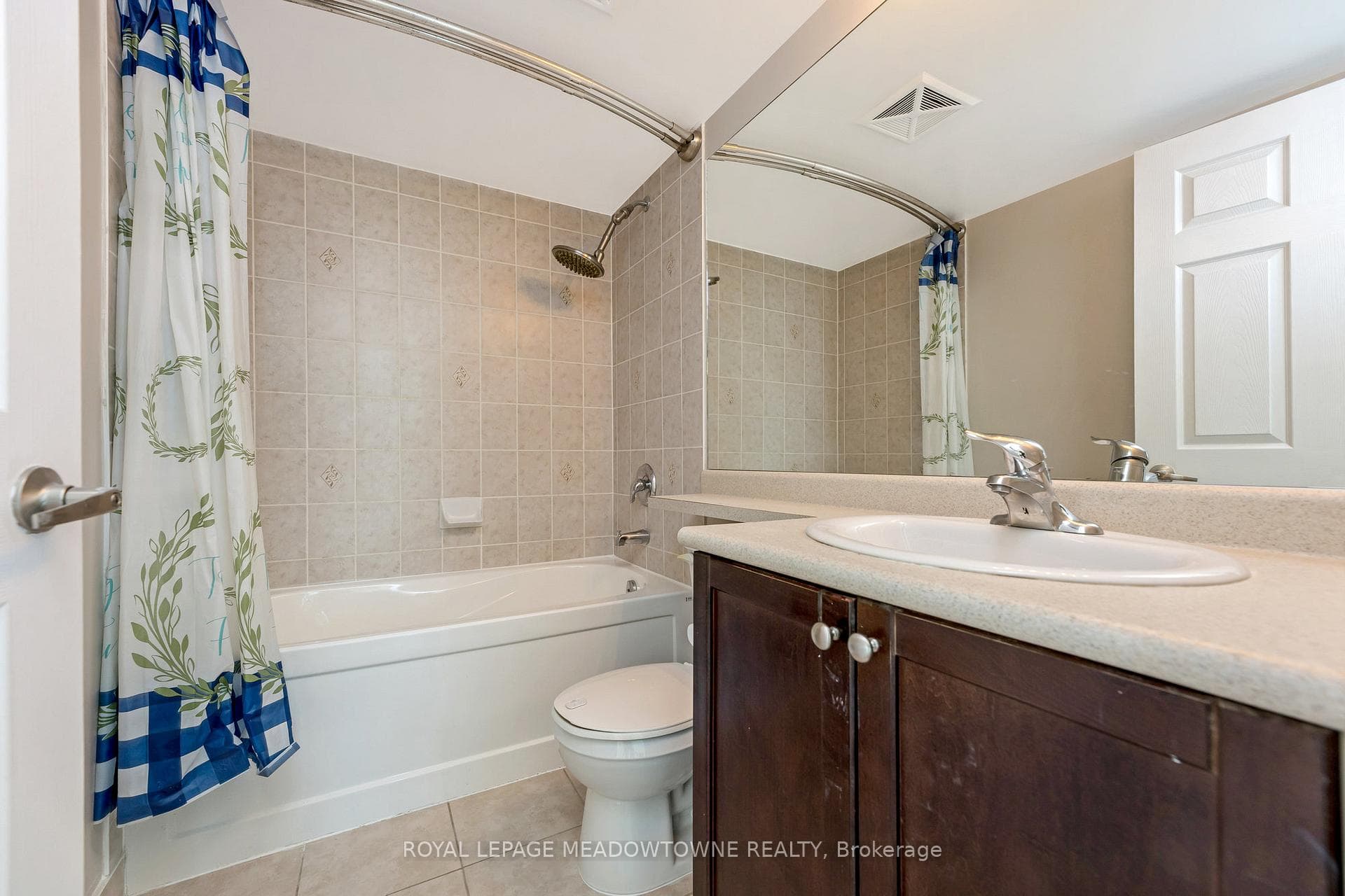 208 Enfield Place Unit 3303 photo 24