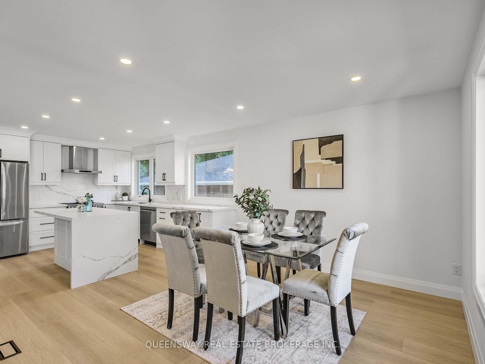 1128 Pinegrove Road photo 15