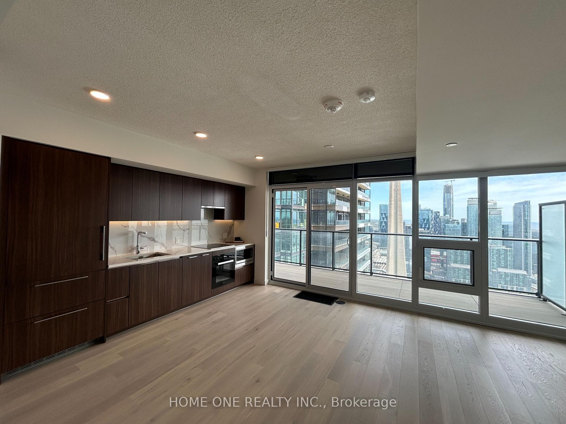 3 Concord Cityplace Way Unit 6207 photo 1
