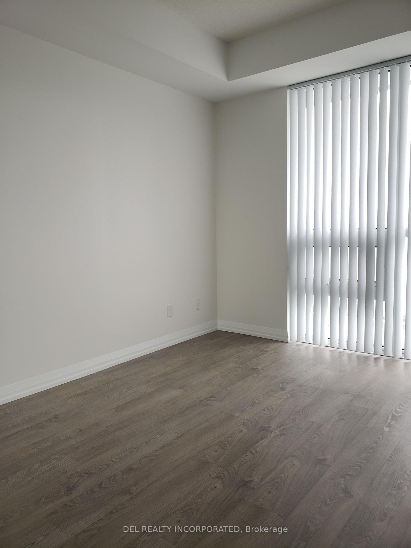 101 Erskine Avenue Unit 2005 photo 9