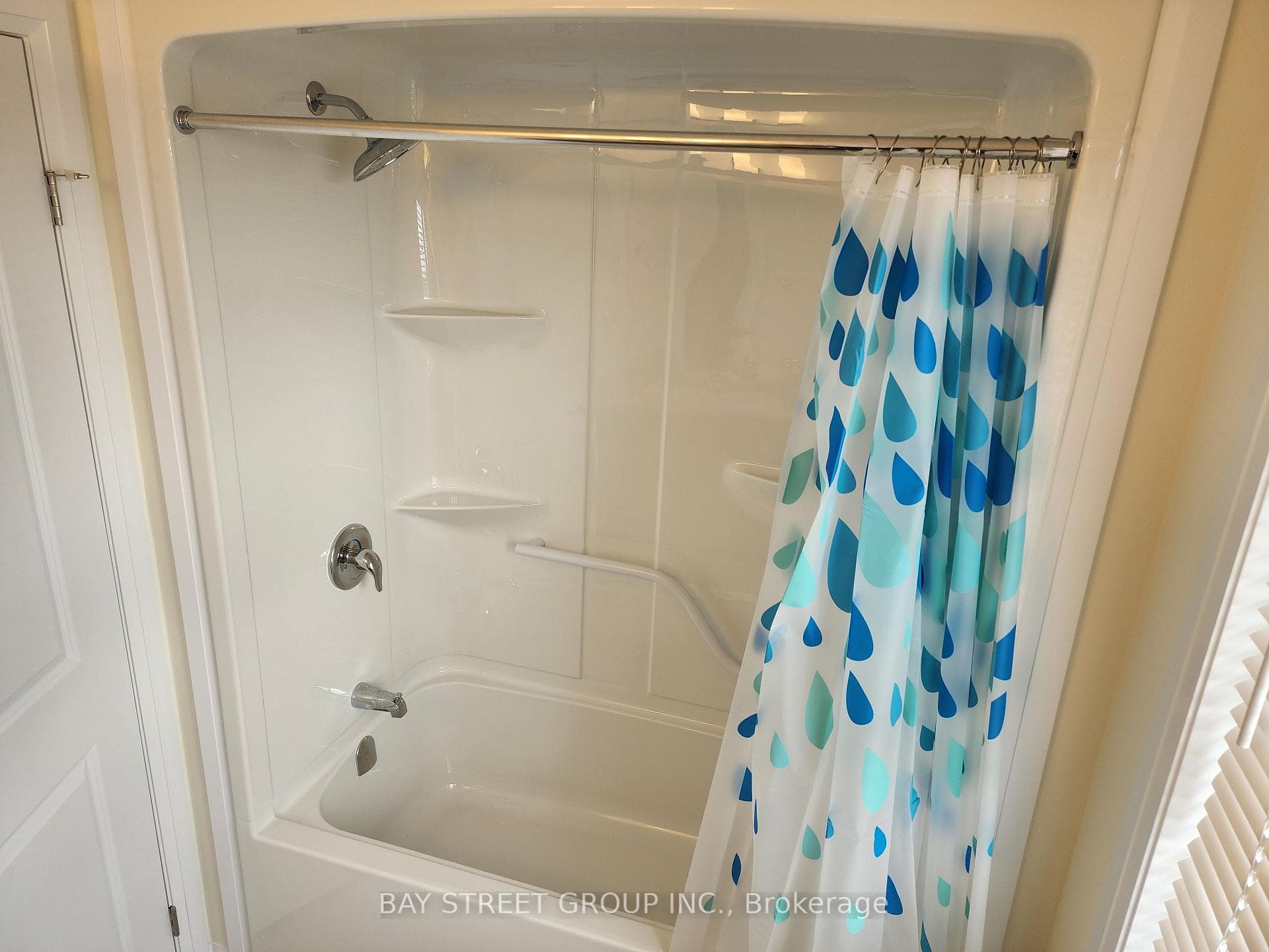 102 WEST CREEK Court photo 29