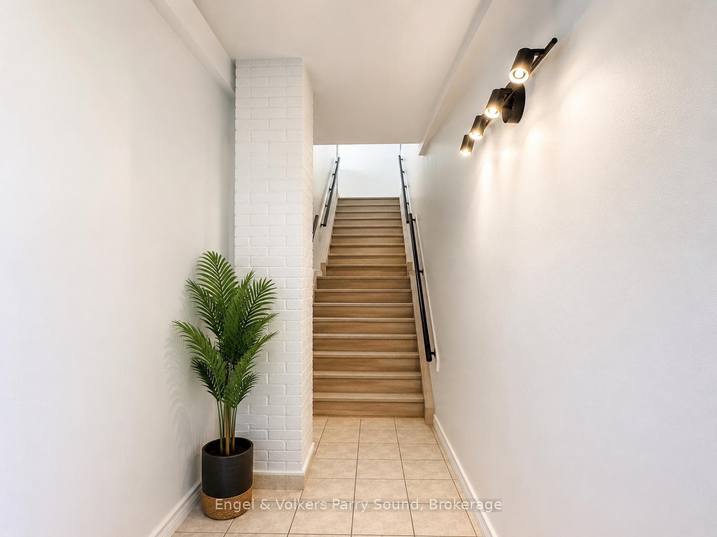 Entry stairs